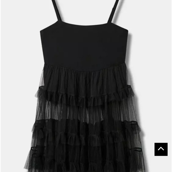 Torrid Challis And Mesh Tiered Sleeveless Top - Picture 2 of 2